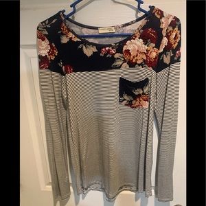 Boutique long sleeve pocket tee